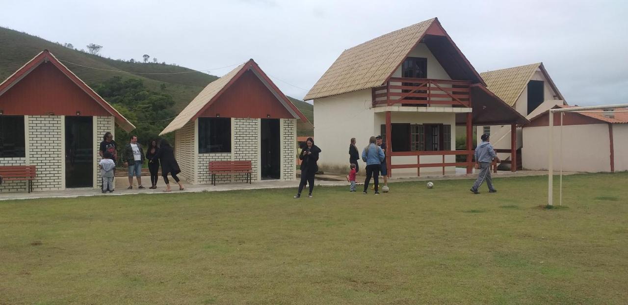 Pousada Recanto Feliz Carvalhos Mg Eksteriør bilde